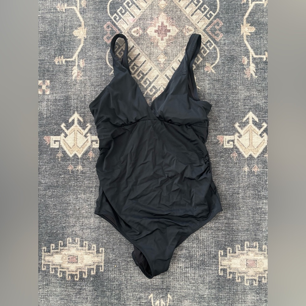 H&M one piece maternity swim suit